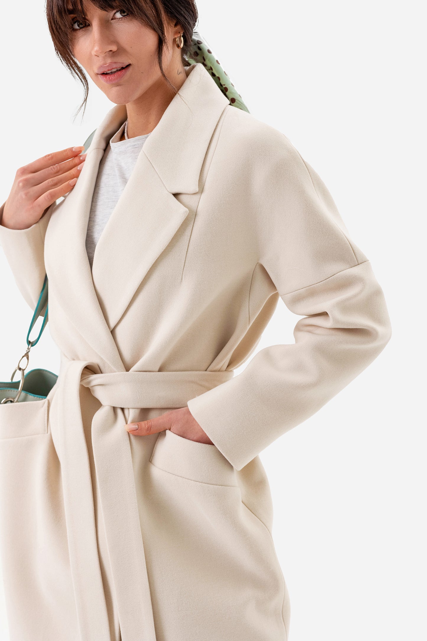 Women's short oversized coat