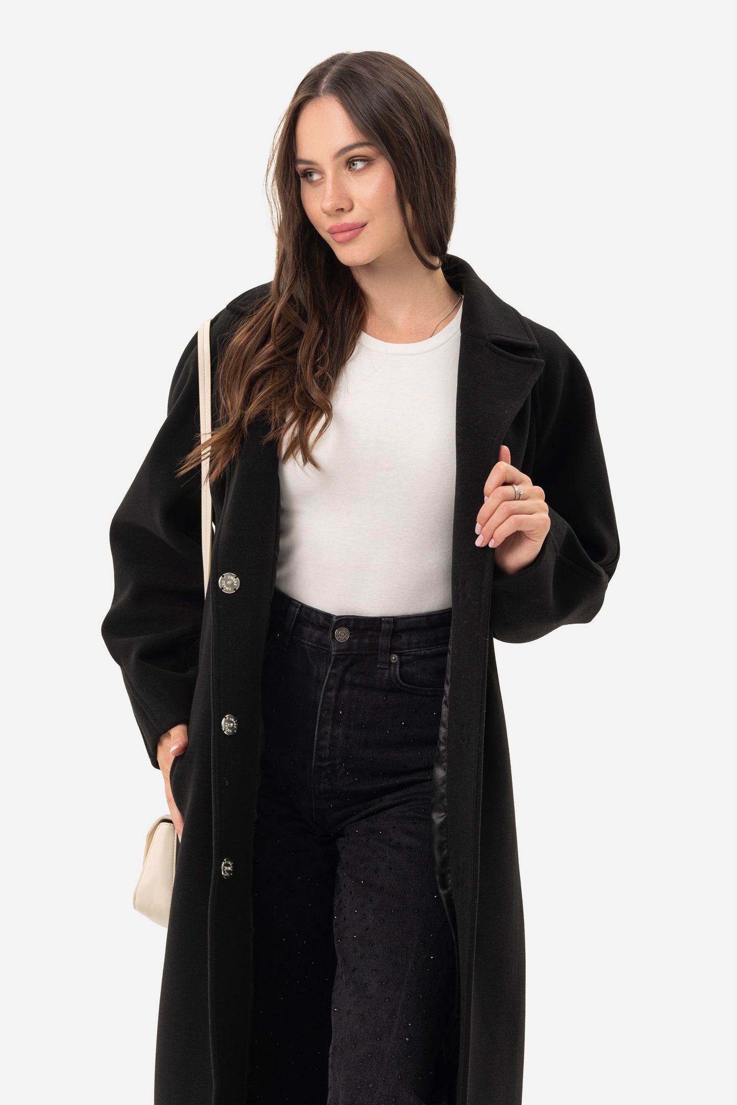 Women's coat with an accentuated waist