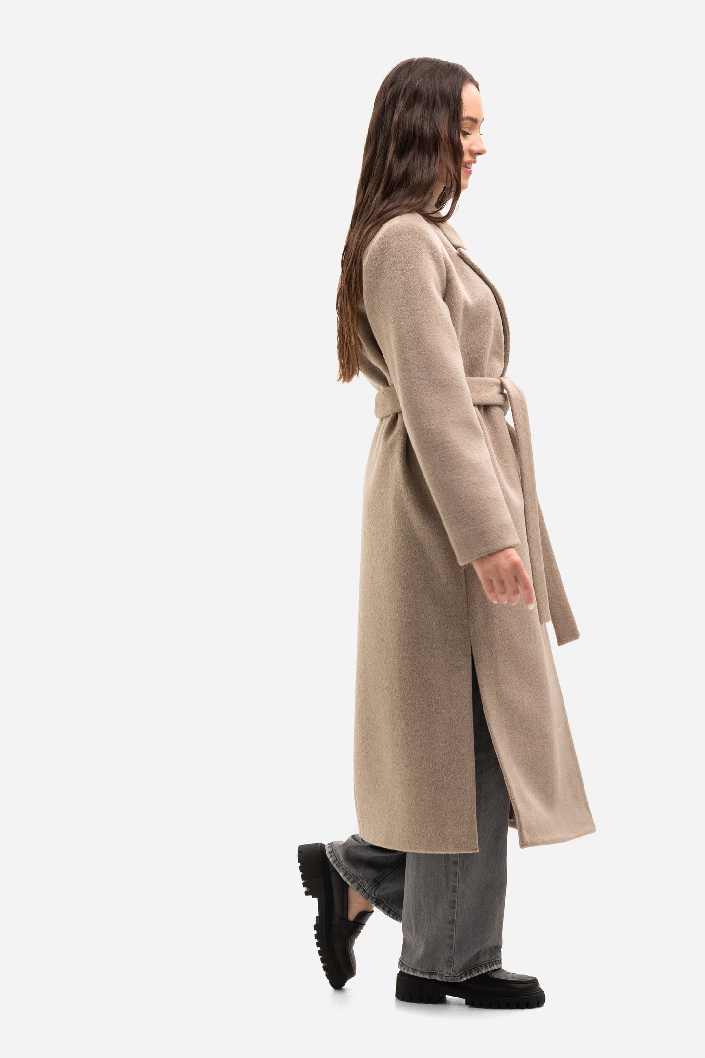 Women's coat with side slits