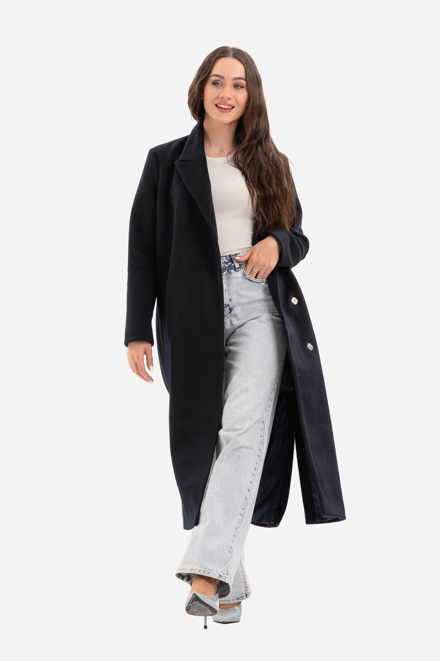 Women's coat with side slits