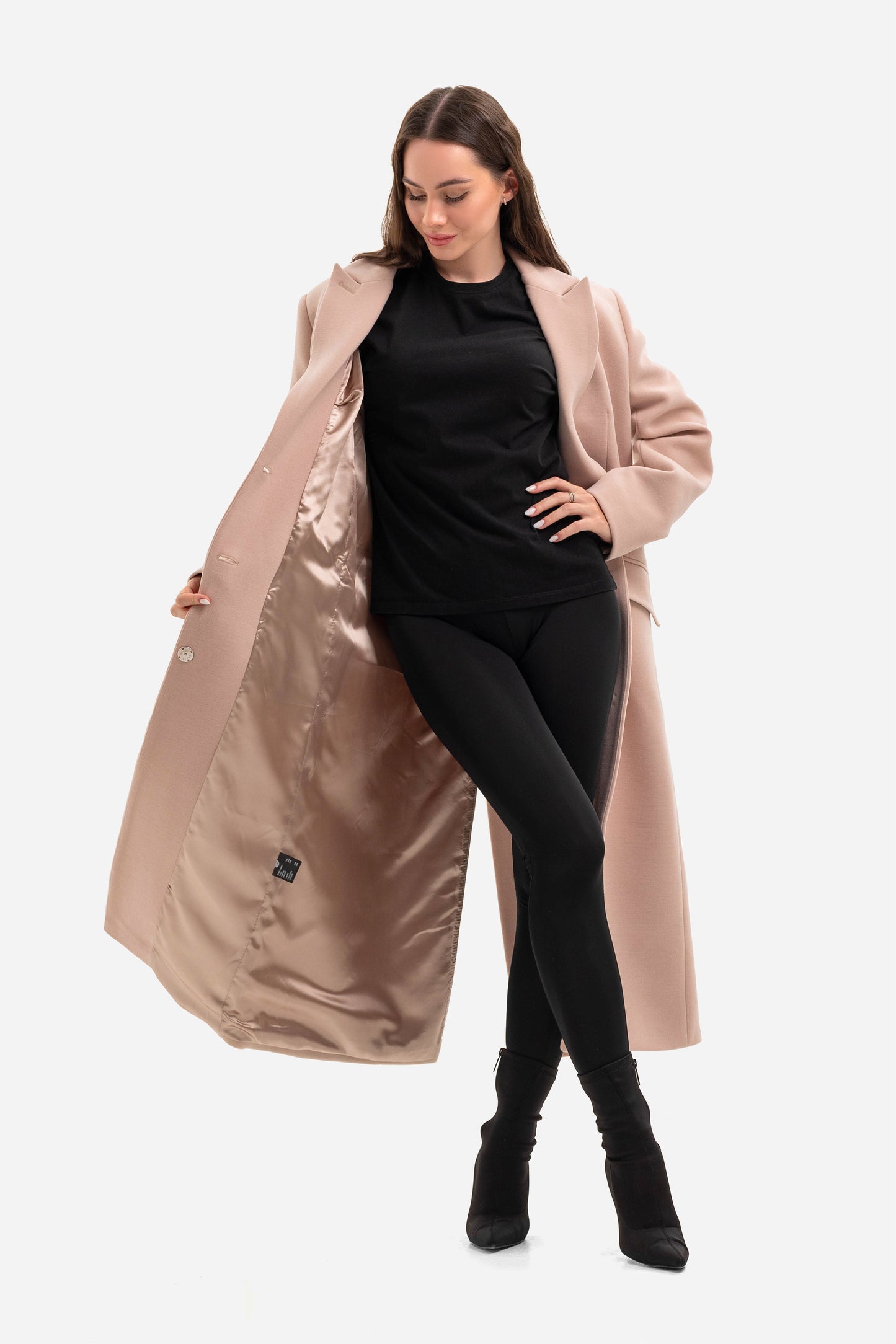 Women's maxi-length coat