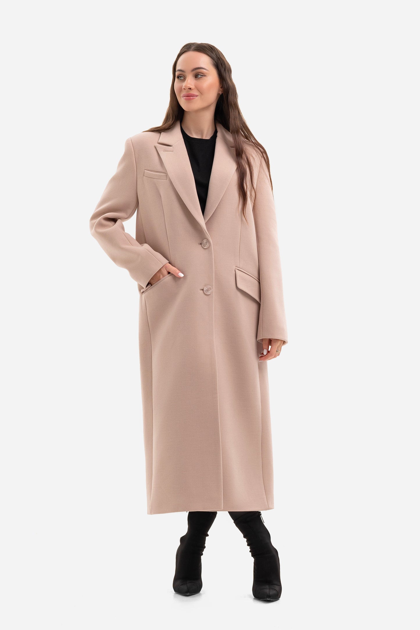 Women's maxi-length coat
