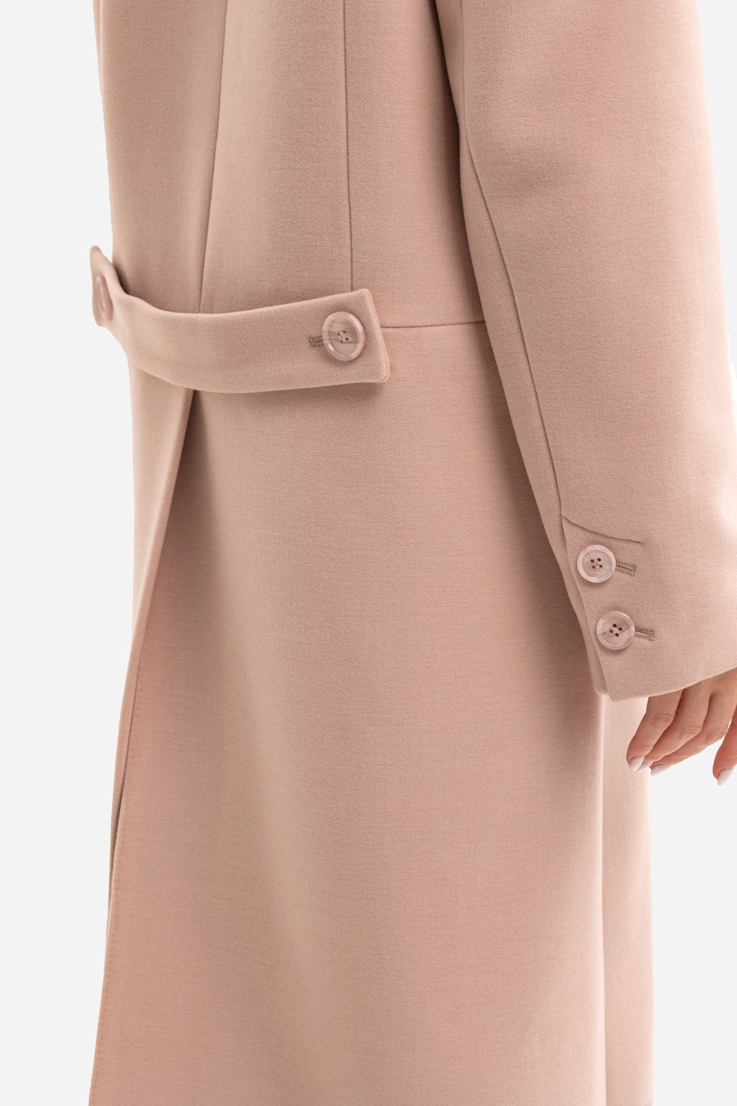 Women's maxi-length coat